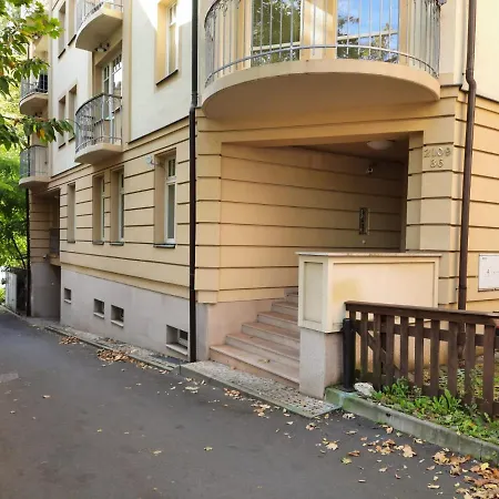 Apartman Nad Kolonadou Karlovy Vary Exterior photo